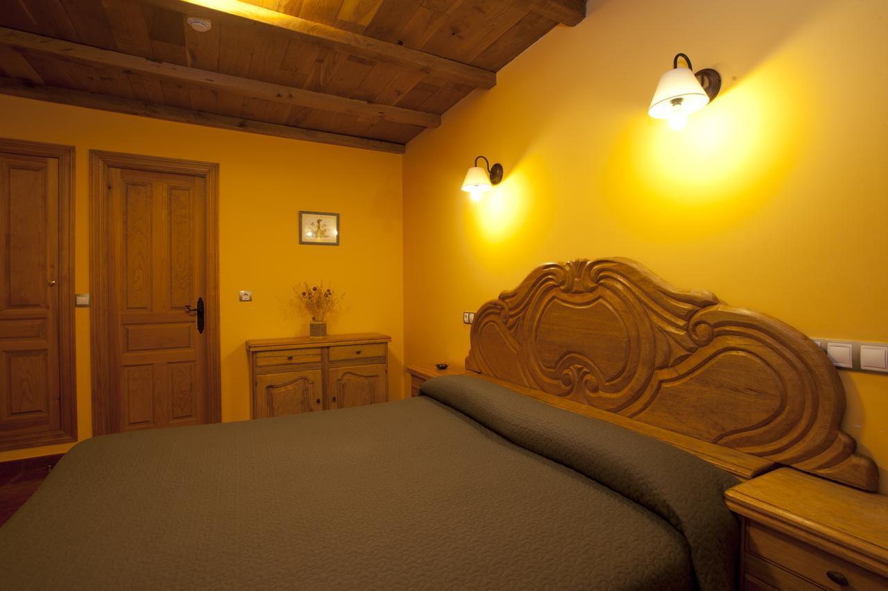 קסטרו אורדיאלס Posada Casa Rosalia חדר תמונה
